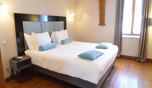 Habitación Confort doble, 1 cama de matrimonio, vistas al río (River View)