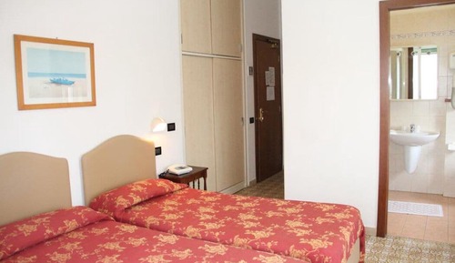 Habitación con 1 cama doble o 2 individuales