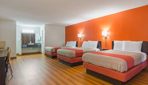 Habitación Deluxe, varias camas, no fumadores, frigorífico y microondas