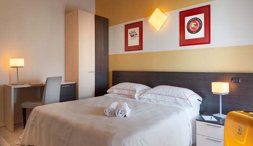 Habitación estándar con 1 cama doble o 2 individuales