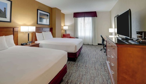 Habitación Deluxe, 2 camas de matrimonio, frigorífico y microondas (Tub, Upper Floor)