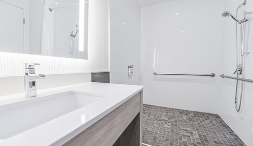 Suite, 1 cama de matrimonio grande, accesible para personas con discapacidad (Access Tub)