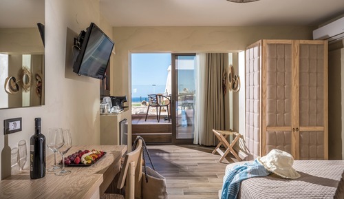 Deluxe Room with Sea View