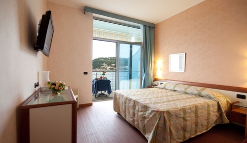 Habitación con 1 cama doble o 2 individuales, vistas al mar