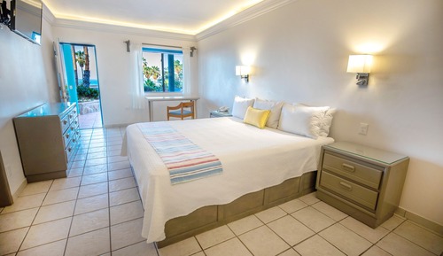 Suite básica, vistas al mar