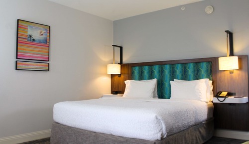 Cama matrimonial grande