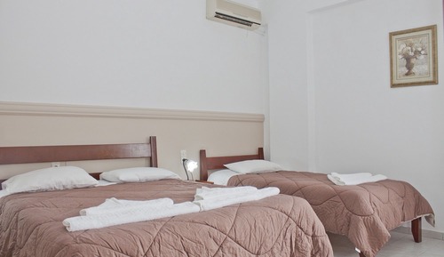 Habitación cuádruple, balcón