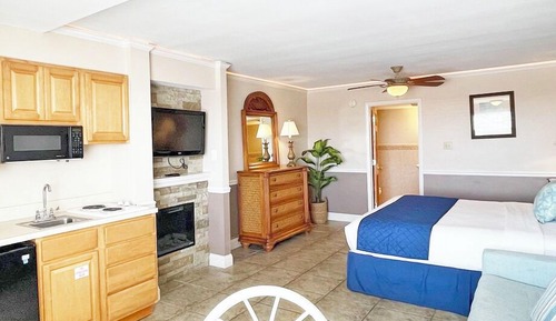 Habitación Deluxe, 1 cama de matrimonio grande con sofá cama, bañera de hidromasaje (INDIES)