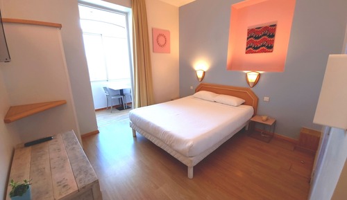 Habitación Confort doble, baño privado, vistas al mar