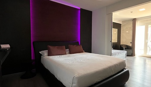 Suite panorámica, vistas al lago (4 pax)