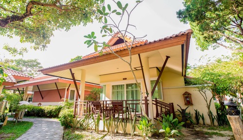 Deluxe Bungalow