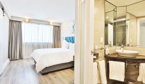 Apartamento ejecutivo, vistas a la piscina