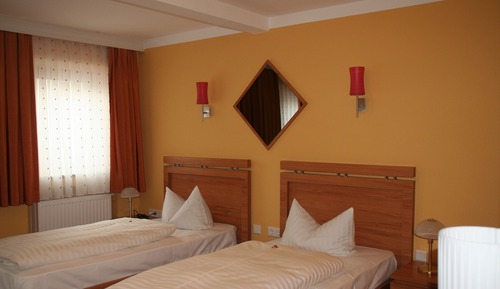 Habitación con 2 camas individuales