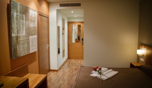 Habitación con 2 camas individuales