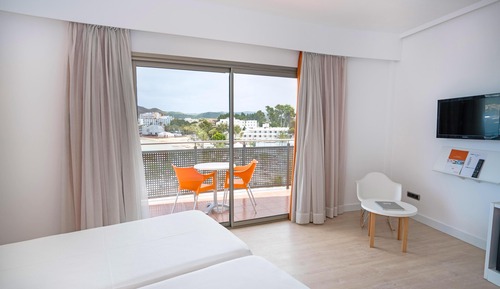 Habitación doble superior, balcón, vistas al mar