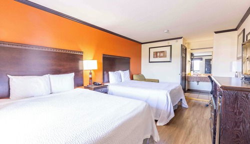 Habitación estándar, 2 camas de matrimonio, fumadores