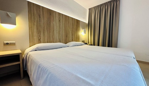 Apartamento estándar, 2 habitaciones, balcón