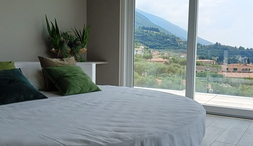 Junior Suite with balcony and lake view