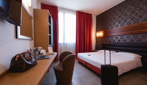 Habitación económica con 1 cama doble o 2 individuales, accesible para personas con discapacidad