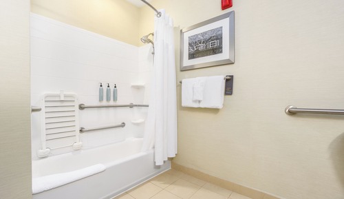 Habitación, 1 cama de matrimonio grande con sofá cama (Mobility/Hearing Accessible, Tub)