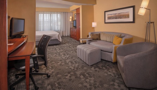 Estudio, 1 cama de matrimonio grande con sofá cama