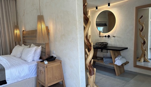 Superior Room with Outdoor Hot Tub and Sea View