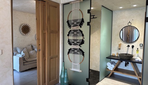 Superior One Bedroom Suite with Outdoor Hot Tub and Sea View