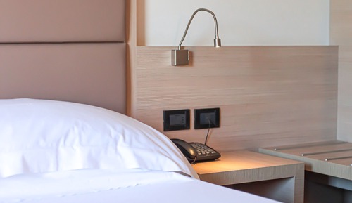 Habitación estándar con 1 cama doble o 2 individuales, balcón