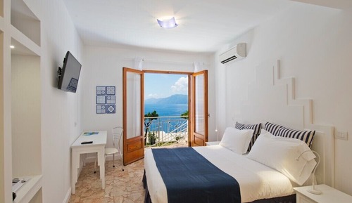 Habitación superior, vistas al mar