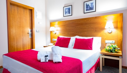 Habitación con 1 cama doble o 2 individuales