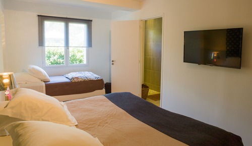 Casa familiar, terraza, vistas al jardín