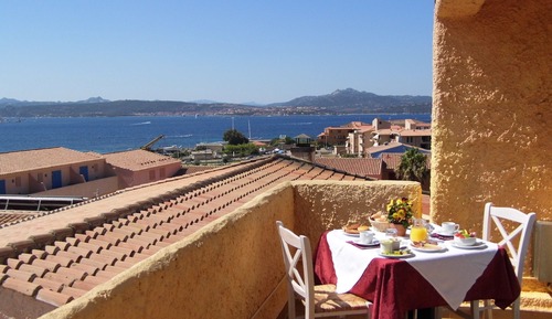 Estudio Confort, terraza, mirando al mar