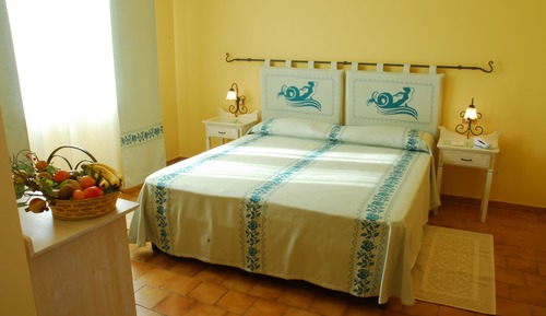 Habitación triple, accesible para personas con discapacidad