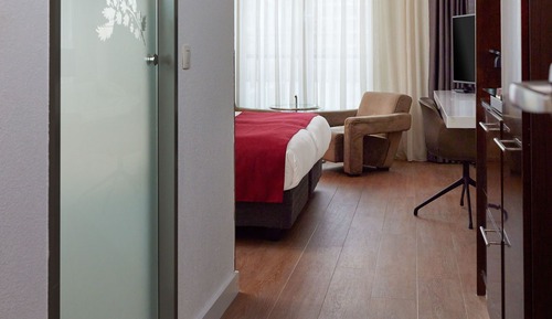 Habitación superior con 1 cama doble o 2 individuales