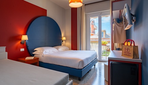 Habitación superior, 1 habitación, balcón, vistas al jardín