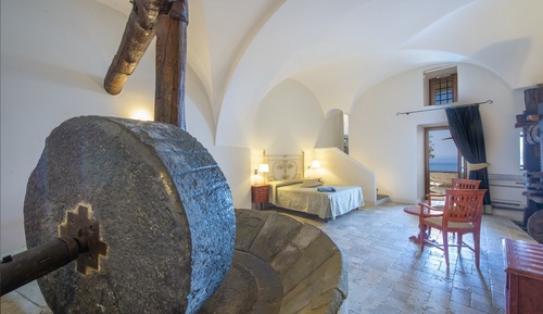 Suite, varias camas, terraza, vistas al mar