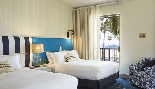 Suite estudio, 2 camas de matrimonio, frente al mar