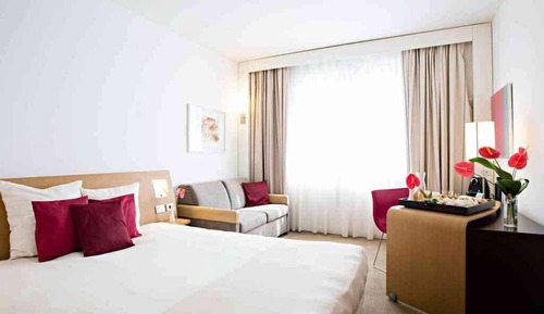 Habitación superior, 1 cama de matrimonio grande con sofá cama