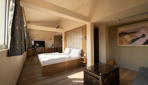 One-Bedroom Suite with Balcony and City View