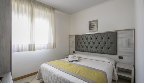 Habitación económica con 1 cama doble o 2 individuales