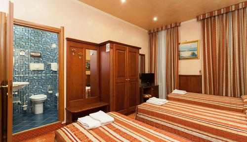 Habitación triple clásica