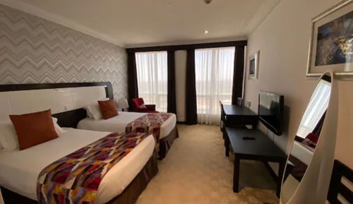 Superior Double Room with Skyline View