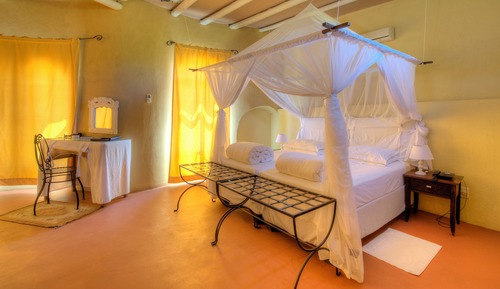 Habitación (Camelthorn)