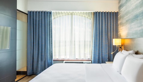 Suite, 1 cama de matrimonio grande con sofá cama