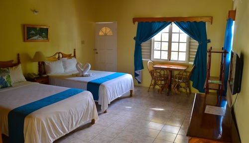 Habitación superior, vistas al jardín