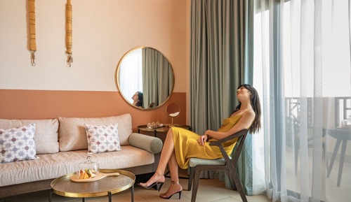 Lagoon Room - King Bed