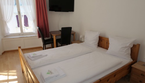 Habitación básica doble, baño compartido