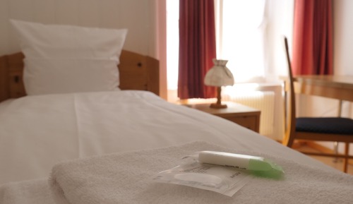 Habitación individual básica, baño compartido