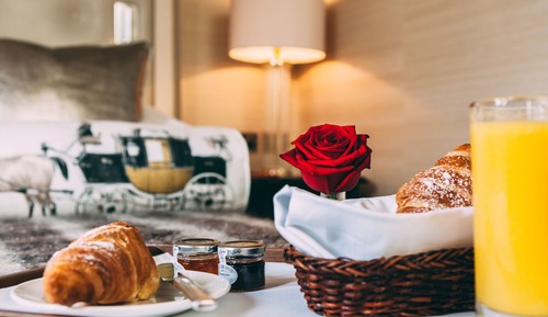 Deluxe King Room at 11 Cadogan Gardens