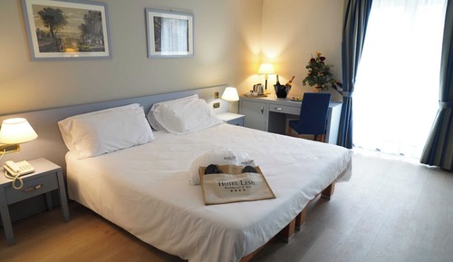 Habitación Confort con 1 cama doble o 2 individuales